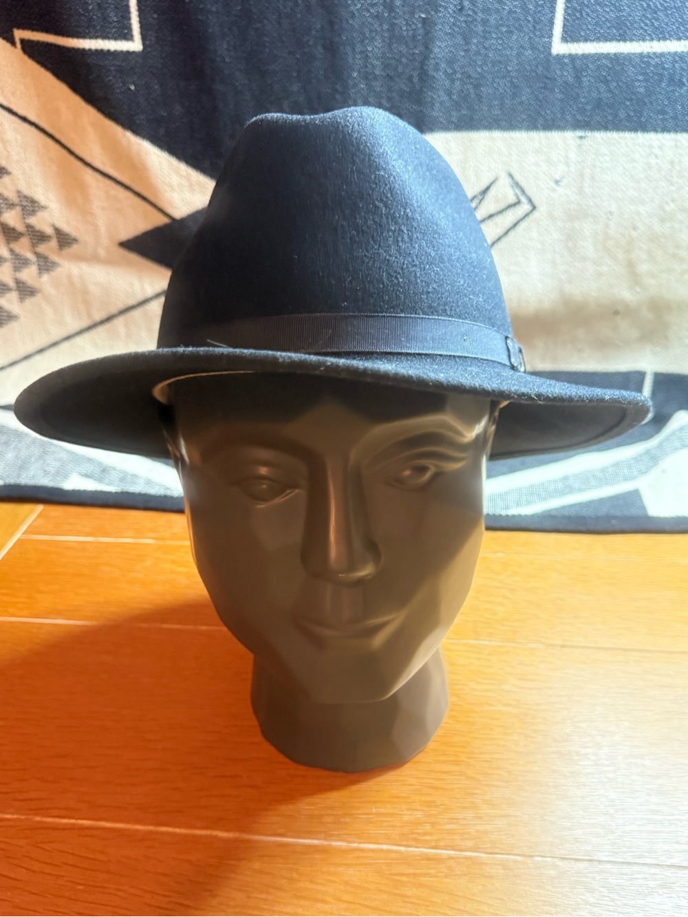 Men’s Country Gentlemen Black Felt Wide-Brim Fedora with Slim Band size Large